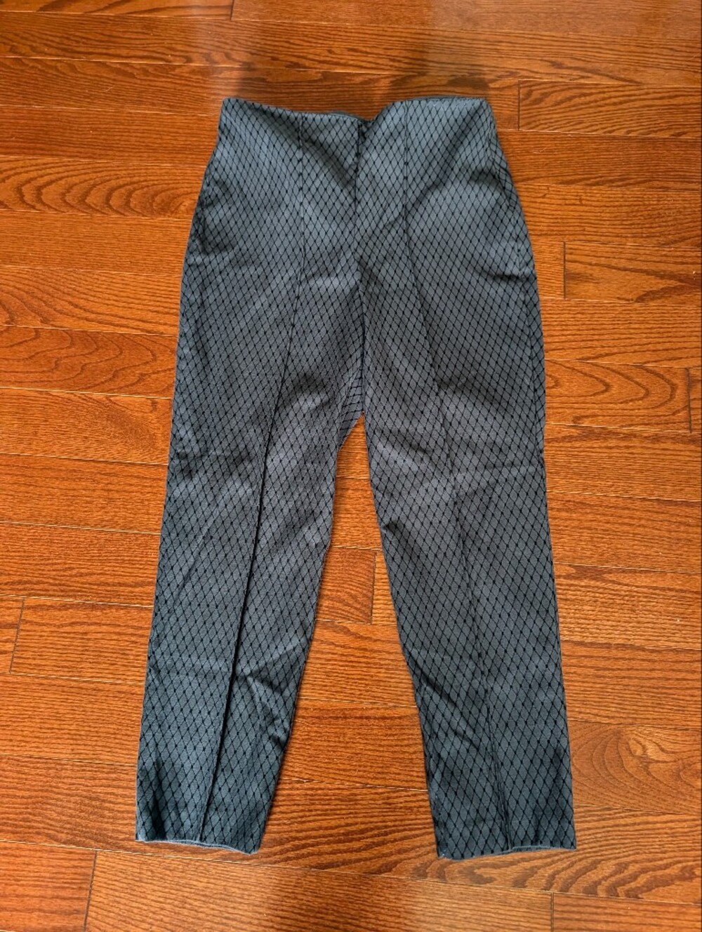 Frank Lyman Diamond-Pattern Pants